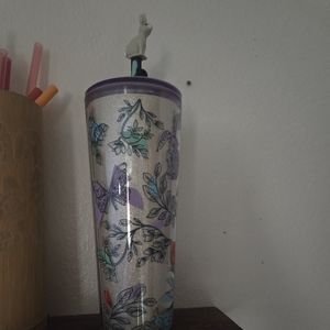 Starbucks venti cup